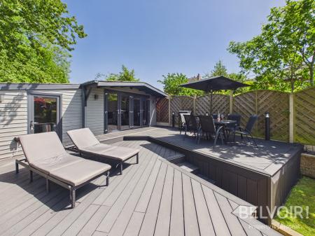 4 bedroom Semi-detached house for sale in Eleanor Place, Westlands, Newcastle Under Lyme, ST5