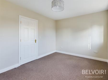 3 bedroom Town house to let in Swansmoor Drive, Hixon, ST18