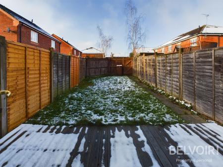3 bedroom Town house to let in Swansmoor Drive, Hixon, ST18