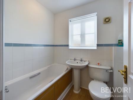 3 bedroom Town house to let in Swansmoor Drive, Hixon, ST18