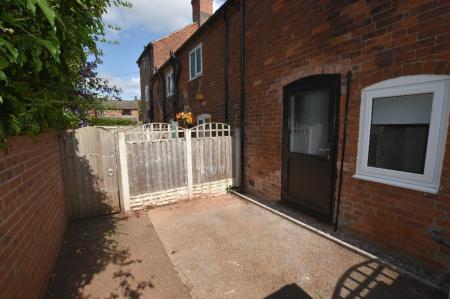 1 bedroom Terraced House for sale in 83 Newcastle Road, Stone, ST15