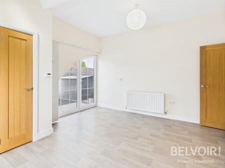 1 bedroom Flat to let in Marston Road, Stafford, ST16