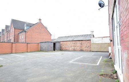 1 bedroom Flat to let in Marston Road, Stafford, ST16