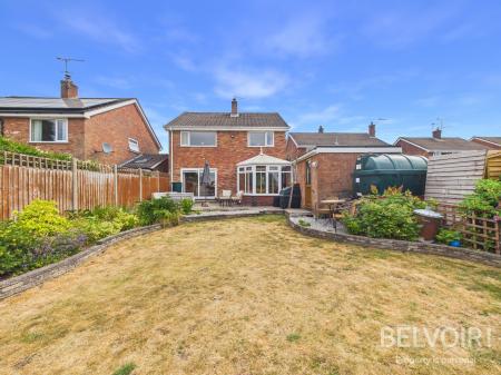 4 bedroom Detached house for sale in Fairbanks Walk, Swynnerton, Stone, ST15