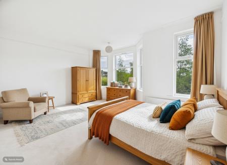 4 bedroom Town house for sale in Princes Road, Stoke On Trent, ST4