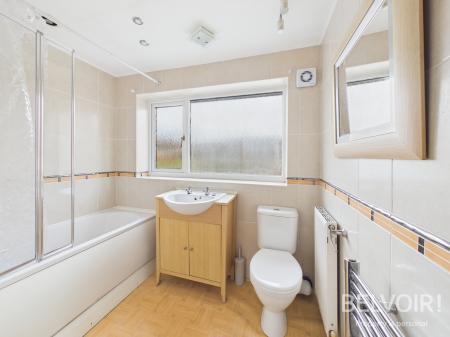 3 bedroom Detached house for sale in Copeland Avenue, Tittensor, ST12