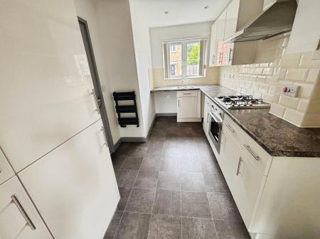 2 bedroom End of terrace house for sale in Sandown Drive, Elsea Park, Bourne, PE10