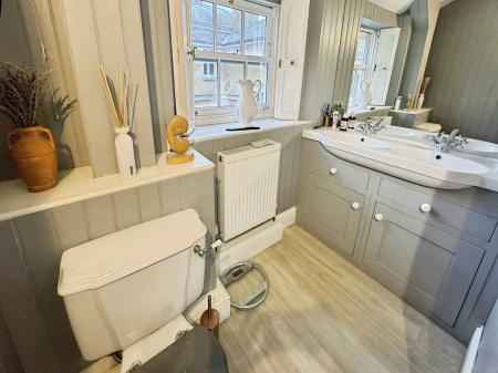 2 bedroom Character Property for sale in Scotgate, Stamford, PE9