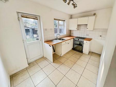 2 bedroom Terraced House to let in Holland Close, Bourne, PE10
