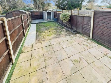 2 bedroom Terraced House to let in Holland Close, Bourne, PE10