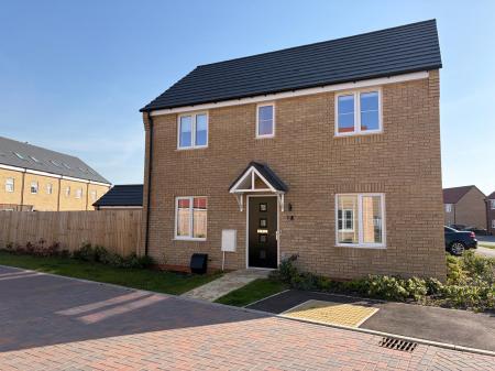 Thomas Mee Way, May's Place, Bourne, PE10