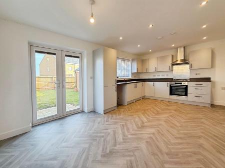 3 bedroom Detached house for sale in Thomas Mee Way, May's Place, Bourne, PE10