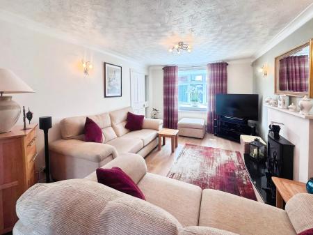 4 bedroom Detached house for sale in Violet Close, Morton, PE10