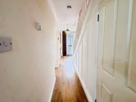 4 bedroom Detached house for sale in Violet Close, Morton, PE10