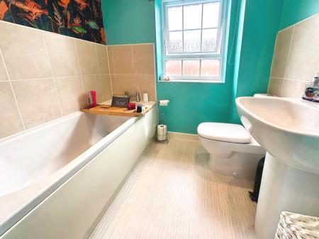 4 bedroom Detached house for sale in Great Leighs, Bourne, PE10