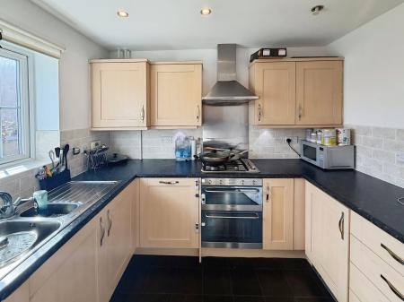 2 bedroom Terraced House to let in Ascot Close, Elsea Park, Bourne, PE10