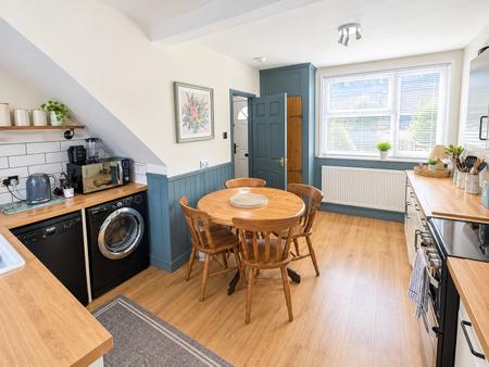 3 bedroom Semi-detached house for sale in Radcliffe Road,, Stamford, PE9
