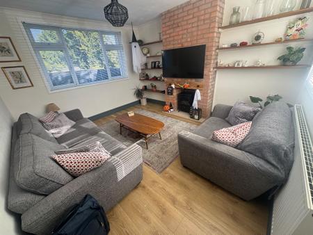 3 bedroom Semi-detached house for sale in Radcliffe Road,, Stamford, PE9