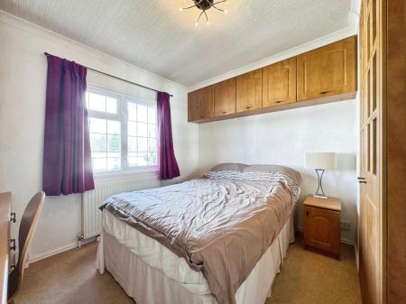 2 bedroom Park home for sale in Hunt Hall Lane, Welford-on-Avon, CV37
