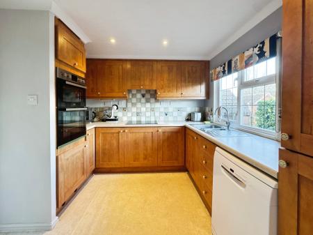 2 bedroom Park home for sale in Hunt Hall Lane, Welford-on-Avon, CV37