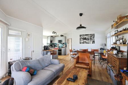 2 bedroom Park home for sale in Welford Park, Barton Road, Stratford-upon-Avon, CV37