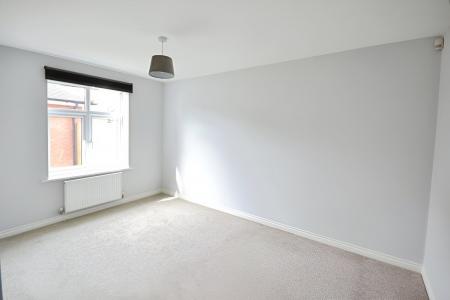 2 bedroom Ground floor maisonette to let in Congreve Way, Stratford-upon-Avon, CV37