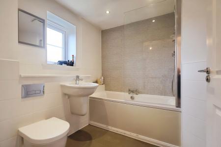 3 bedroom Detached house for sale in Roebuck Road, Bishopton, Stratford-upon-Avon, CV37