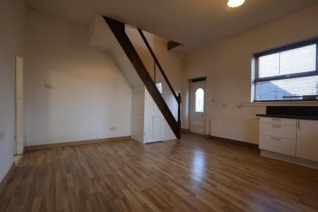 1 bedroom Studio flat to let in Gorsty Hill Road, Halesowen, B65