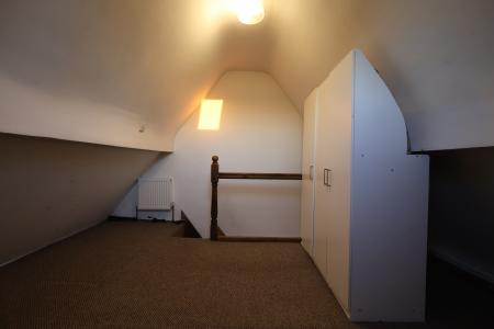 1 bedroom Studio flat to let in Gorsty Hill Road, Halesowen, B65