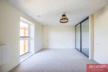 2 bedroom Flat to let in Springfield Close, Stratford-upon-Avon, CV37