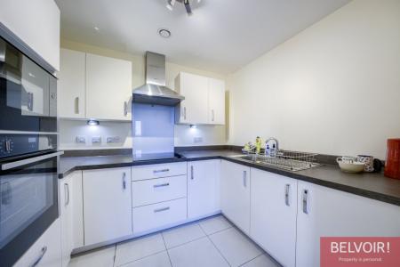 2 bedroom Flat to let in Springfield Close, Stratford-upon-Avon, CV37