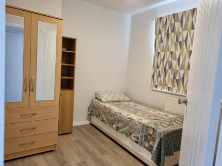 1 bedroom Semi-detached house to let in Windsor Road Rowley Regis