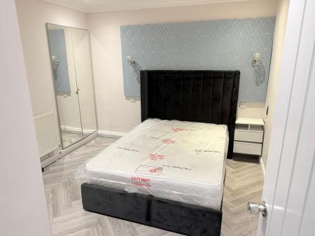 1 bedroom Semi-detached house to let in Windsor Road Rowley Regis