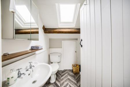 3 bedroom Detached house to let in Wolverton, Snitterfield, Stratford-upon-Avon, CV37