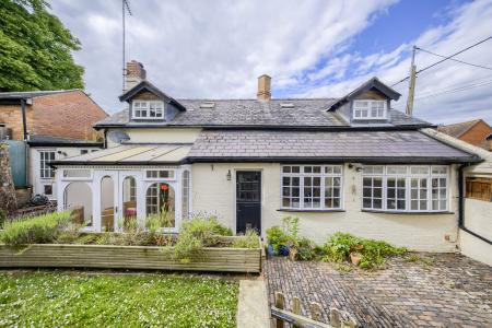 Wolverton, Snitterfield, Stratford-upon-Avon, CV37