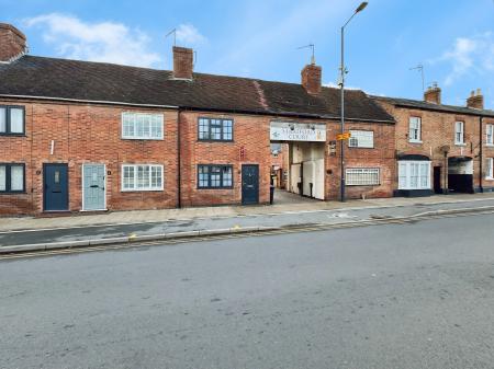 1 bedroom Terraced House to let in Birmingham Road, Stratford-upon-Avon, CV37