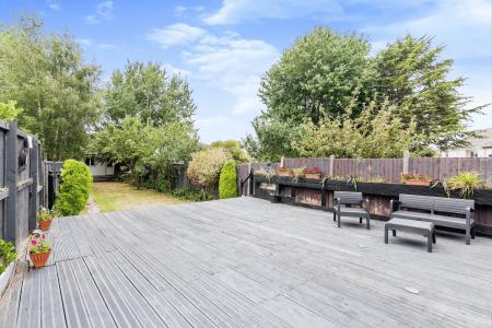 8 bedroom Semi-detached house to let in Pool Lane, Oldbury, B69