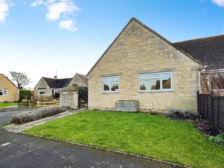 Roman Way, Cheltenham, bourton on the water, GL54
