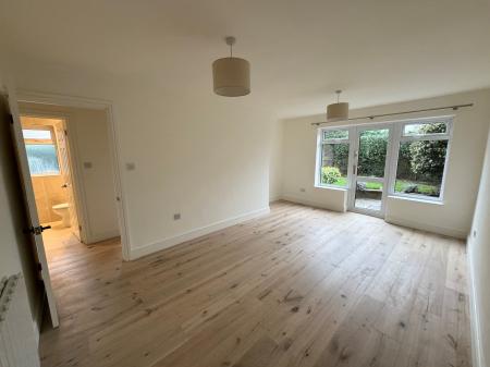 2 bedroom Semi-detached house to let in Roman Way, Cheltenham, bourton on the water, GL54