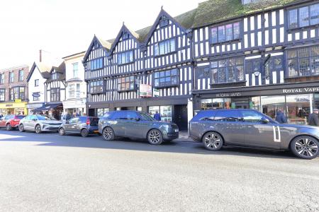 High Street, Central, Stratford-upon-Avon, CV37