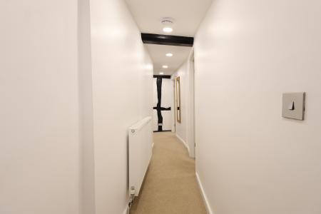 1 bedroom Flat to let in High street, Central, Stratford-upon-Avon, CV37