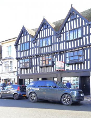 1 bedroom Flat to let in High street, Central, Stratford-upon-Avon, CV37