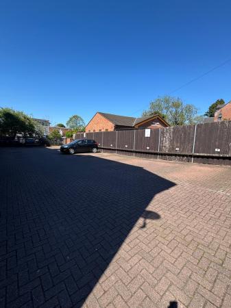 2 bedroom Flat for sale in Devere Court, Clopton Road, Stratford-upon-Avon, CV37