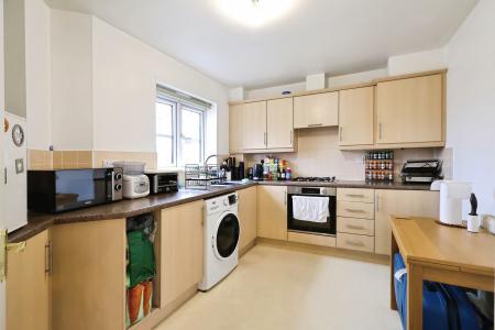 2 bedroom Flat for sale in Corelli Close, Stratford-upon-Avon, CV37