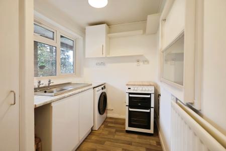 1 bedroom Flat to let in Woodman Court, Stratford-upon-Avon, CV37