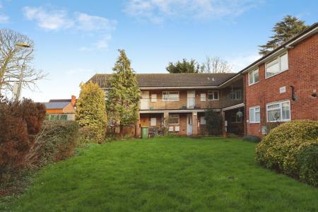 1 bedroom Flat to let in Woodman Court, Stratford-upon-Avon, CV37