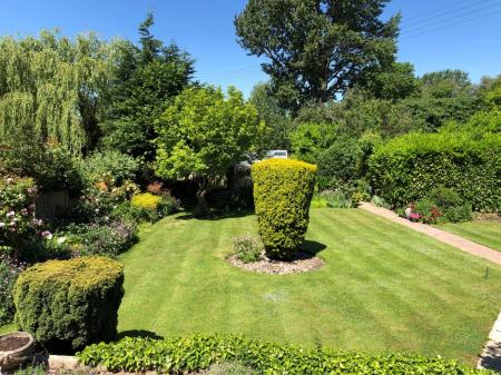 2 bedroom Bungalow to let in Oversley Green, Alcester, B49