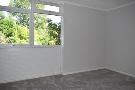 2 bedroom Bungalow to let in Oversley Green, Alcester, B49