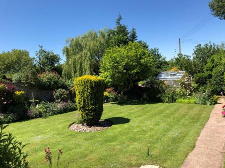 2 bedroom Bungalow to let in Oversley Green, Alcester, B49