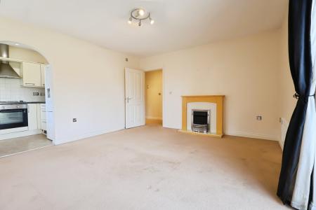 1 bedroom Flat for sale in Cordelia Close, Stratford-upon-Avon, CV37